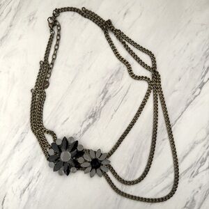 Nice things // necklace with flowers